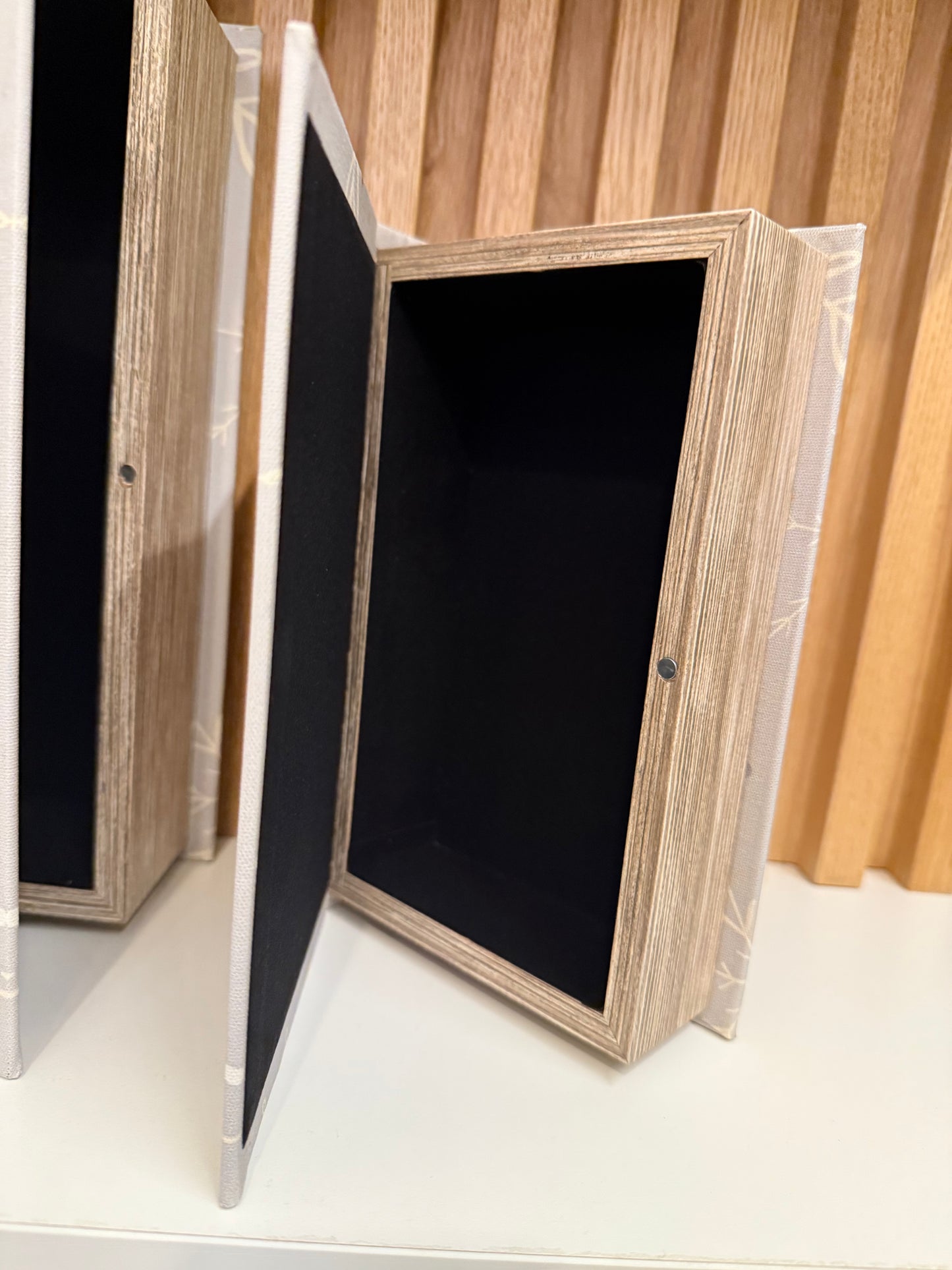 Scatole Libro Lei it snow - Due misure