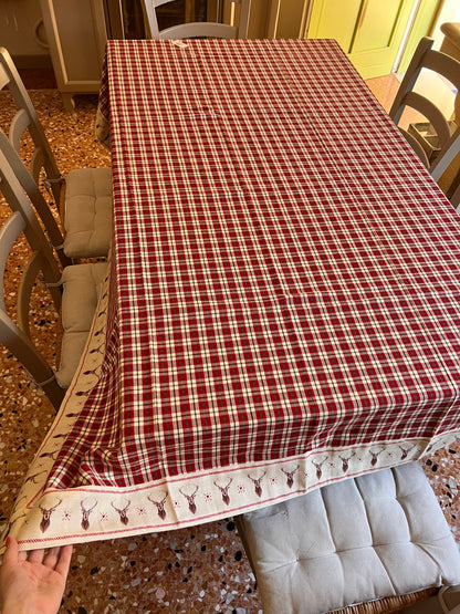 Tovaglia "Cervi" fantasia tartan rossa