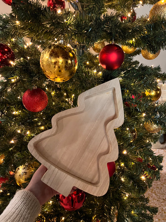 Vassoio in legno a forma di albero di natale