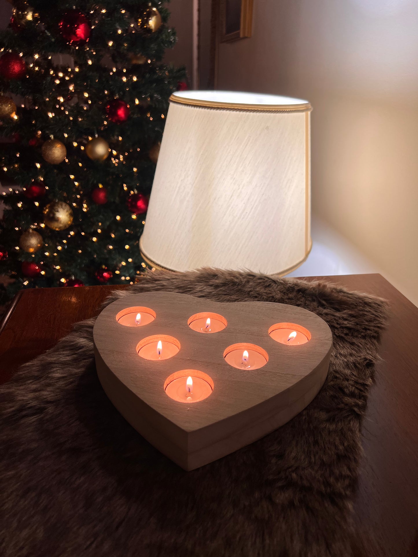 Cuore in legno per tealight