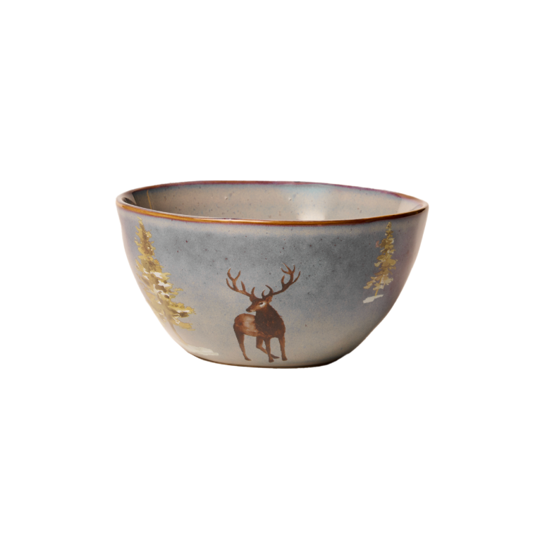 Ciotola con cervo, pini e neve