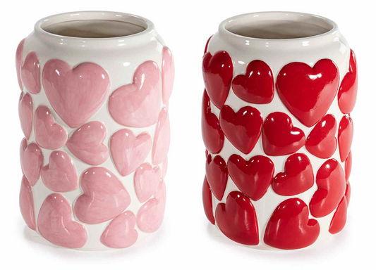Vaso in ceramica con cuori in rilievi
